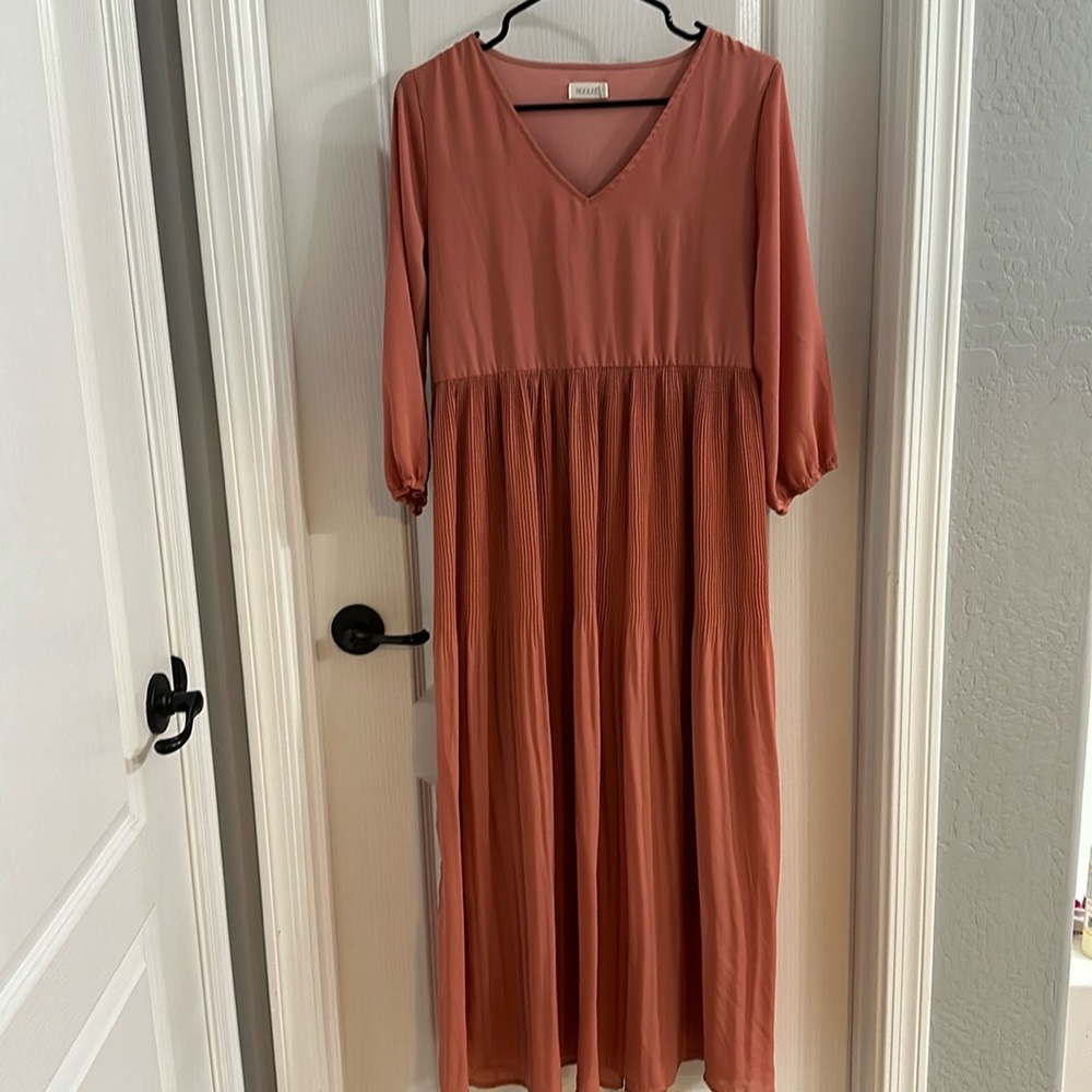 ROOLE DRESS